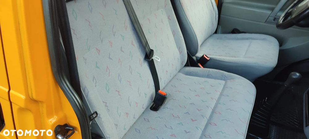 Volkswagen Transporter - 7