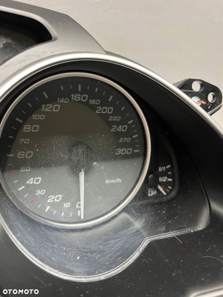 8T0 920 931 R licznik europa ACC Audi S5 - 3