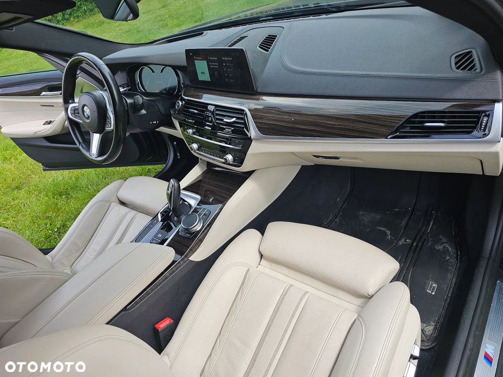 BMW Seria 5 540i xDrive M Sport sport - 27