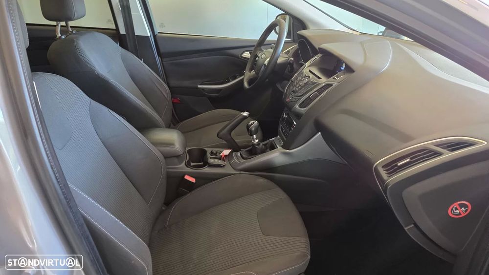 Ford Focus SW 1.6 TDCi Titanium - 53