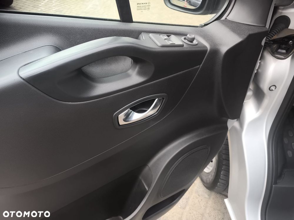 Renault trafic - 10