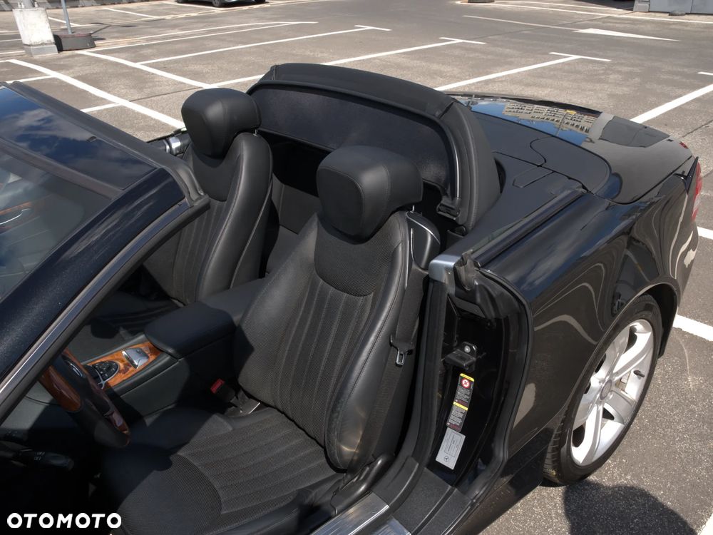Mercedes-Benz SL - 25