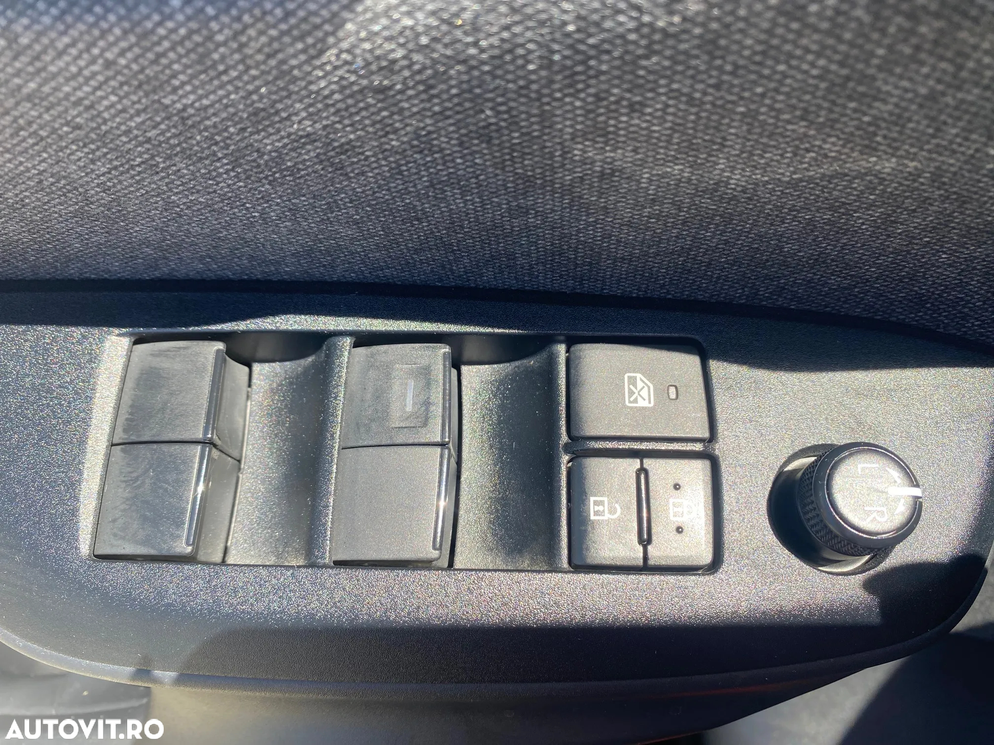 Toyota Yaris 1.5 CVT Dynamic - 19
