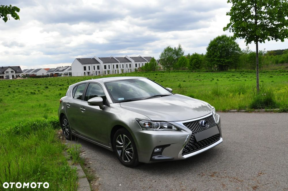 Lexus CT - 5