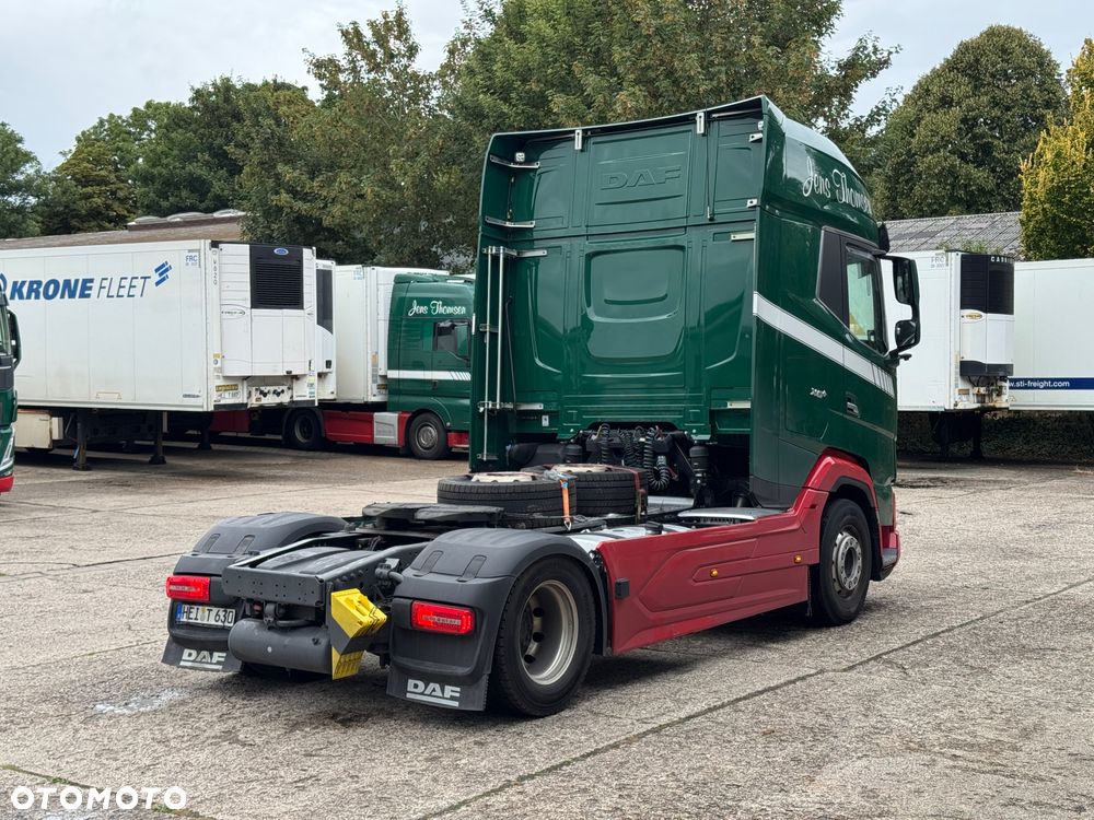 DAF XG+ 480 / ACC / CAŁY NA PODUCHACH / KLIMA POSTOJOWA/ELEKTRYCZNE ŁÓŻKO /RETARDER/ DWA ŁÓZKA / ZNIEMIEC - 4