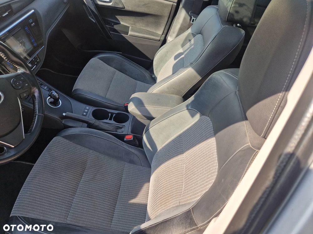 Toyota Auris 1.8 VVT-i Automatik Executive - 14