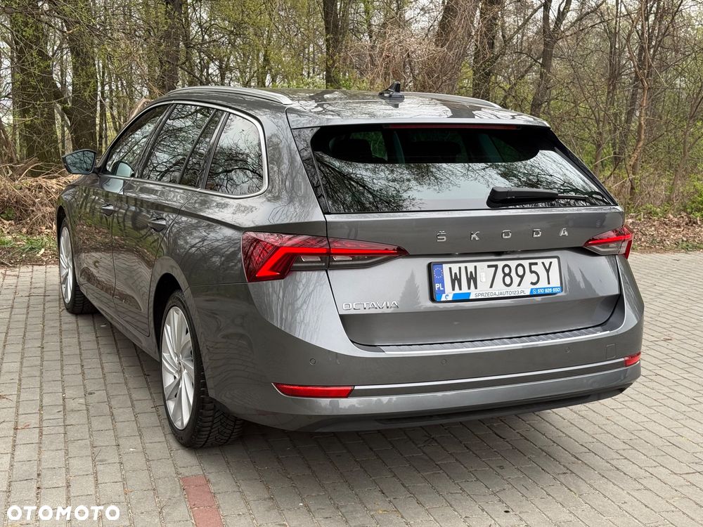 Skoda Octavia 2.0 TDI Style DSG - 32