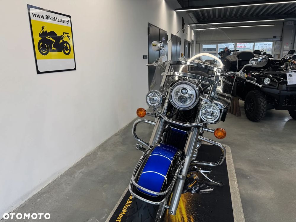 Suzuki Intruder - 33