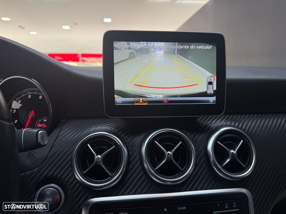 Mercedes-Benz A 180 7G-DCT AMG Line - 34