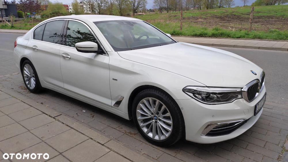 BMW Seria 5 520d xDrive Luxury Line - 1