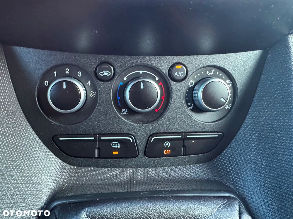Ford TRANSIT CONNECT - 21