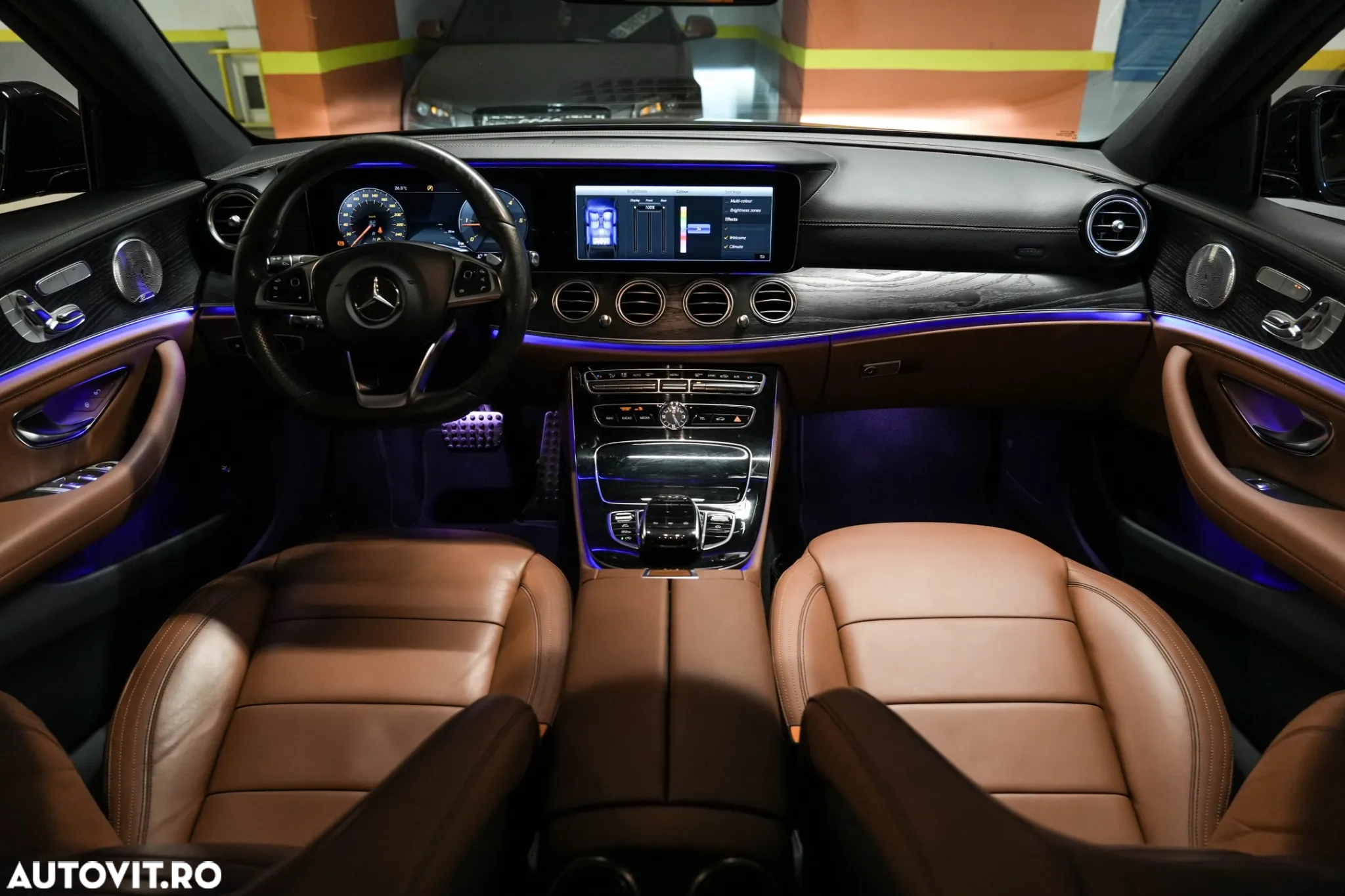 Mercedes-Benz E 220 d 9G-TRONIC AMG Line - 22