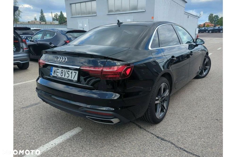 Audi A4 Limousine - 3