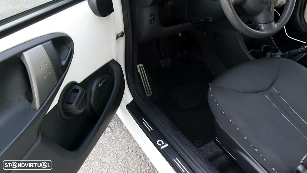 Citroën C1 1.2 VTi Shine - 11