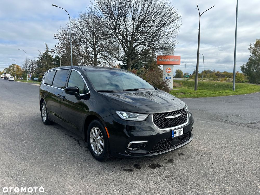 Chrysler Pacifica - 23