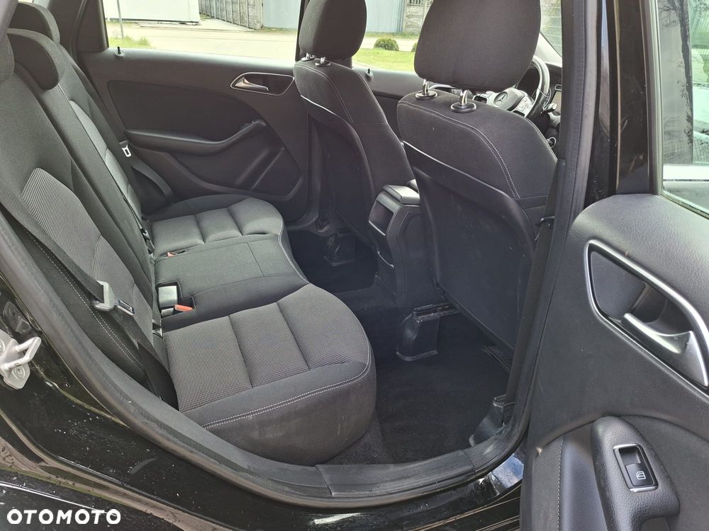 Mercedes-Benz Klasa B 180 CDI (BlueEFFICIENCY) 7G-DCT - 14