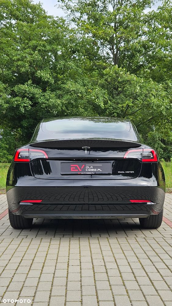 Tesla Model 3 - 6