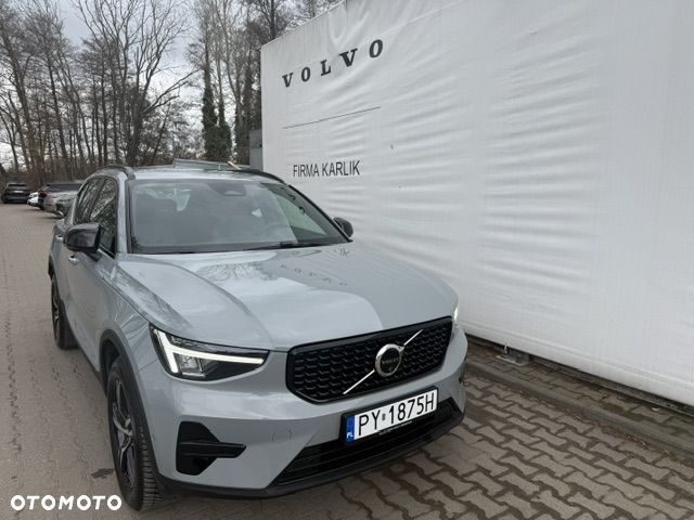 Volvo XC 40 B3 Plus Dark - 27