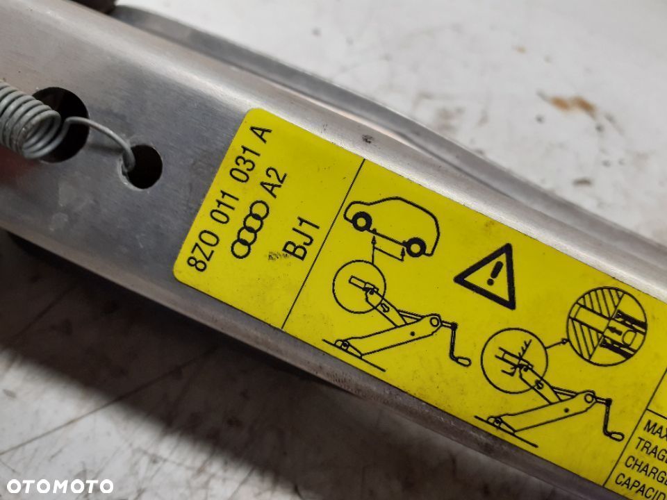 AUDI A2 LEWAREK 8Z0011031A ORYGINAŁ OKAZJA WYSYŁKA - 4