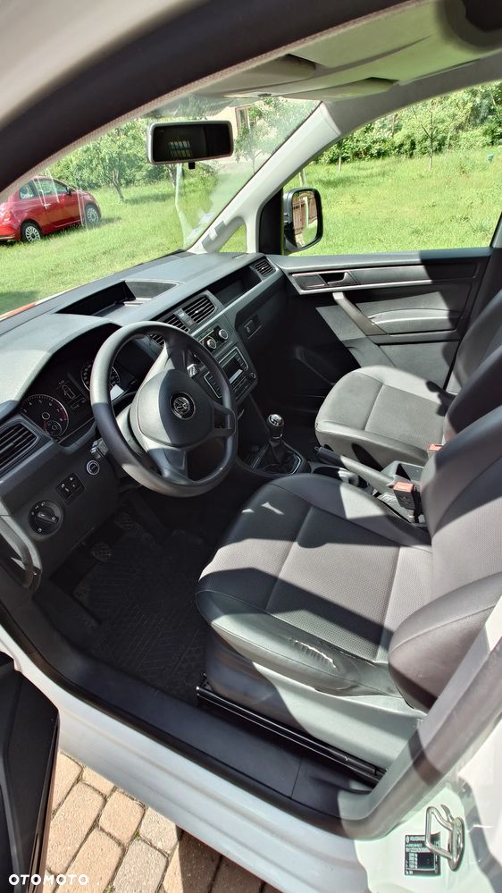 Volkswagen Caddy - 9