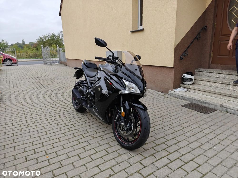 Suzuki GSX 1000 - 5