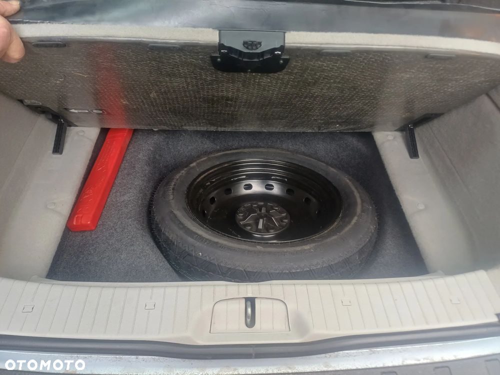 Mercedes-Benz Klasa B 180 BlueEFFICIENCY SPORT EDITION - 14