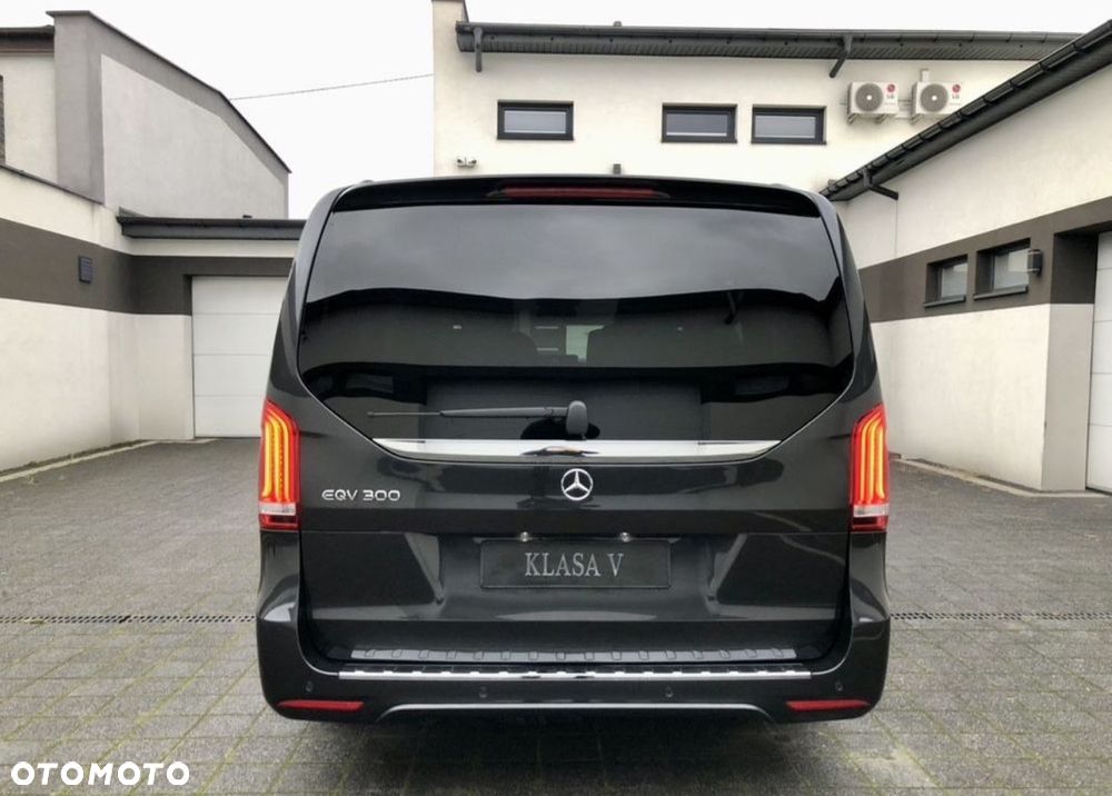 Mercedes-Benz EQV - 10