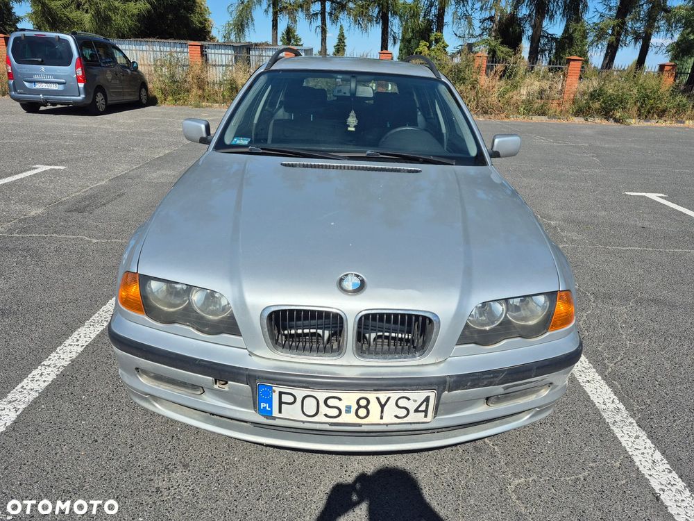 BMW Seria 3 320d - 8