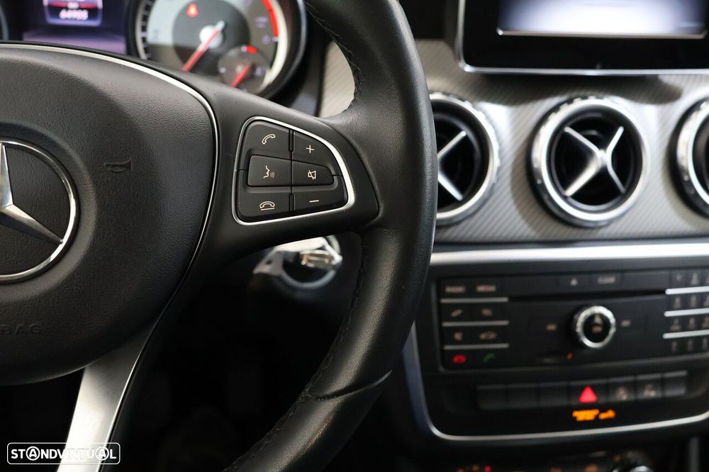 Mercedes-Benz GLA 180 CDi - 13
