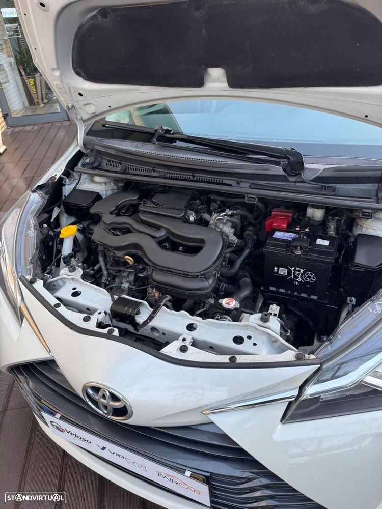 Toyota Yaris 1.0 VVT-i 20 Anos - 7