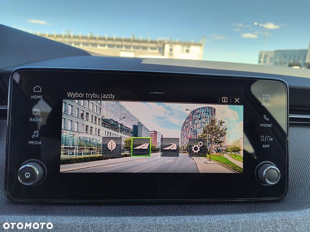 Skoda Kamiq 1.0 TSI Drive DSG - 32