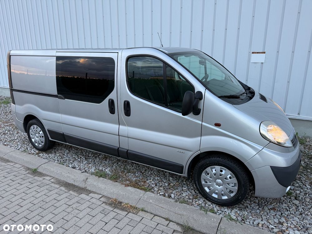 Opel Vivaro - 9