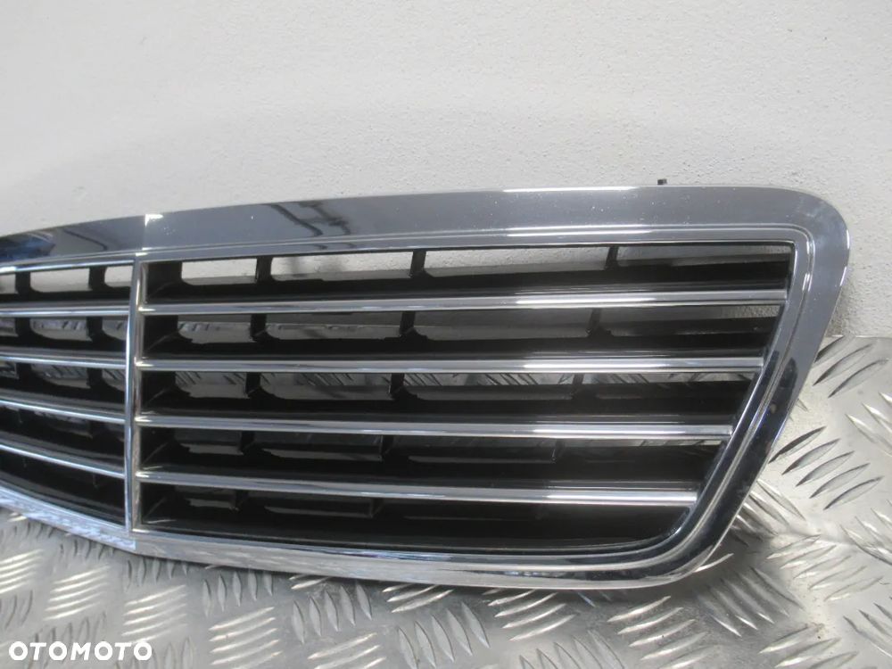 GRILL GRIL ATRAPA MERCEDES C-KLASA W203 2000-2004 - 7