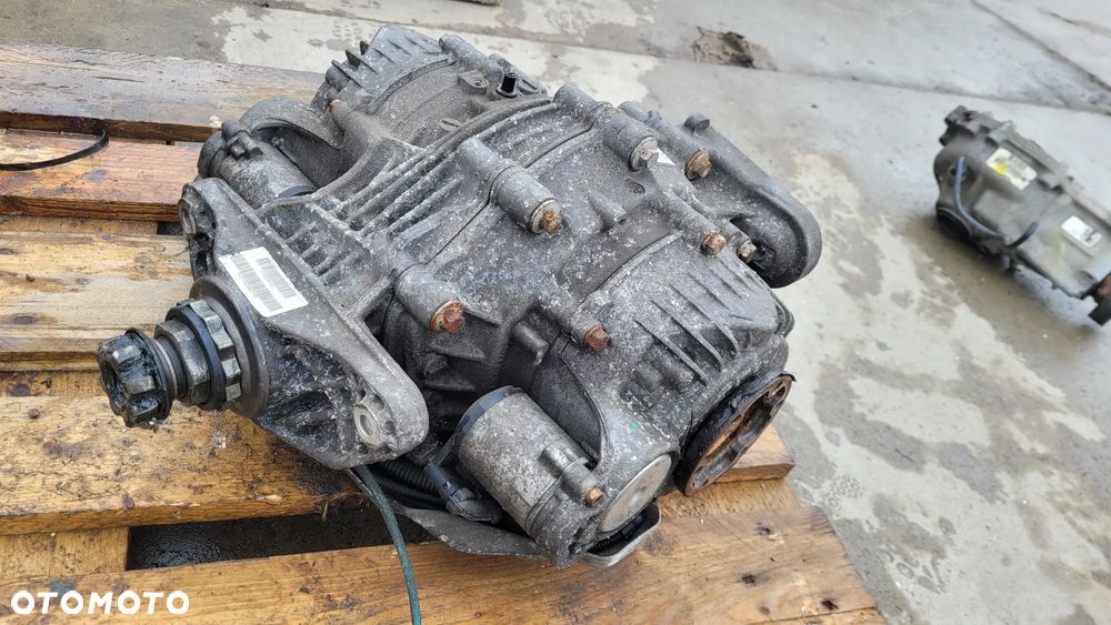 Dyfer dyferencjał most tylny BMW X5 E70 X6 E71 3,0 4,0 D automat P759526102 - 4