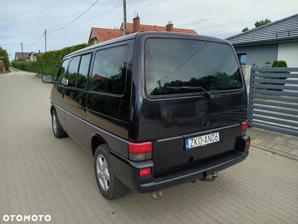 Volkswagen Multivan - 14
