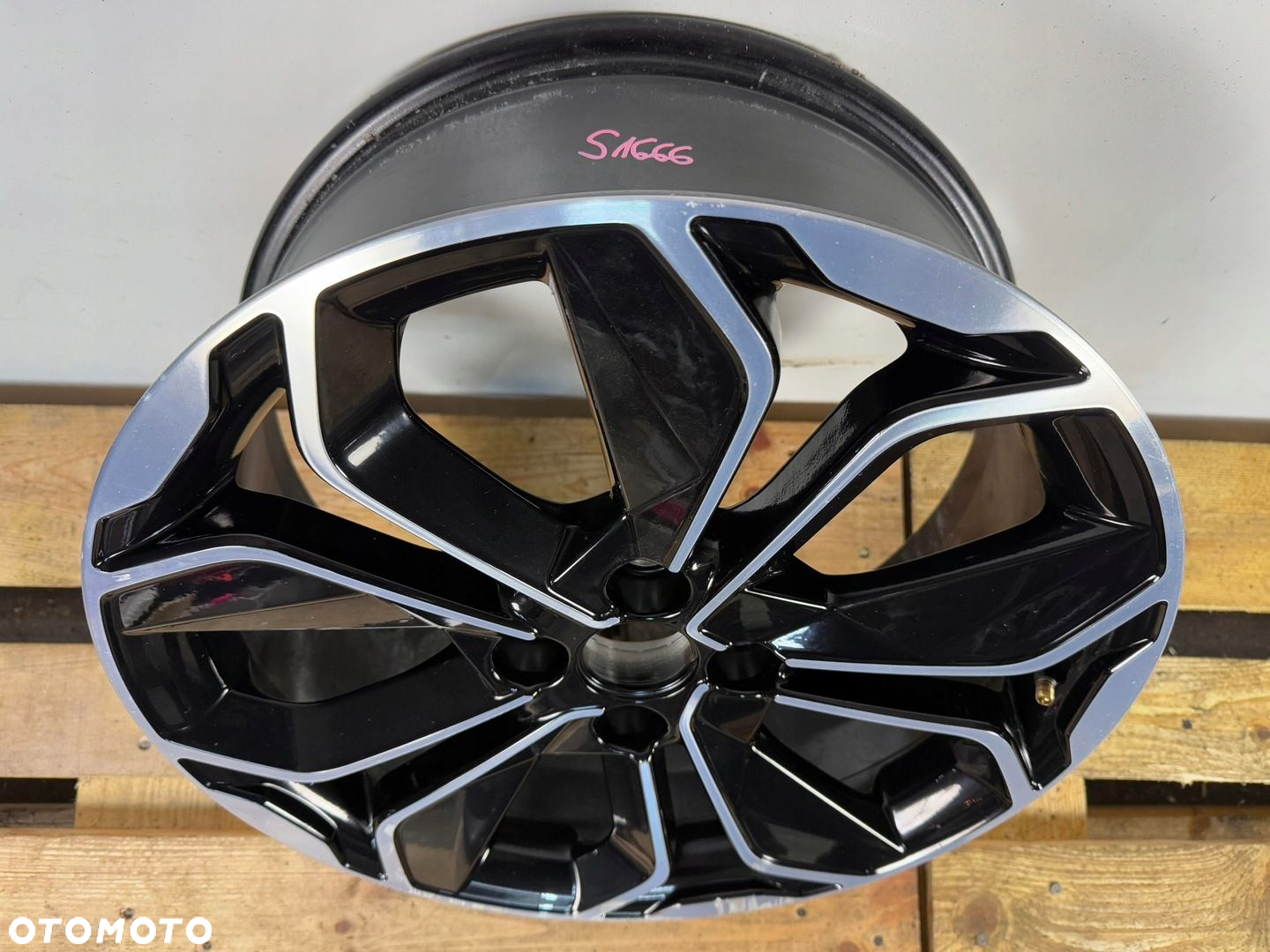 FELGA ALUMINIOWA RENAULT CLIO IV V CAPTUR 17" 7.0 403007914R CALA LADNA - 5