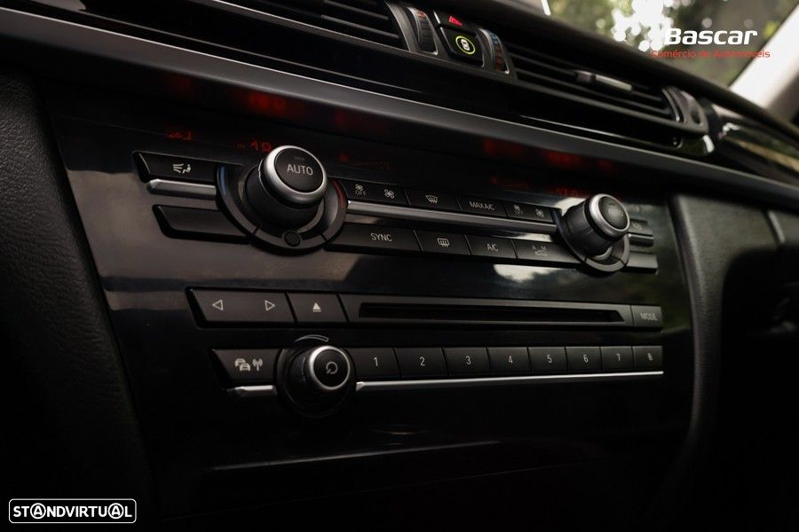 BMW X5 25 d sDrive Comfort 7L - 55