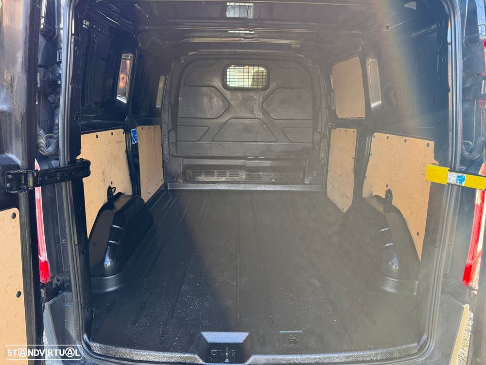 Ford TRANSIT CUSTOM - 12