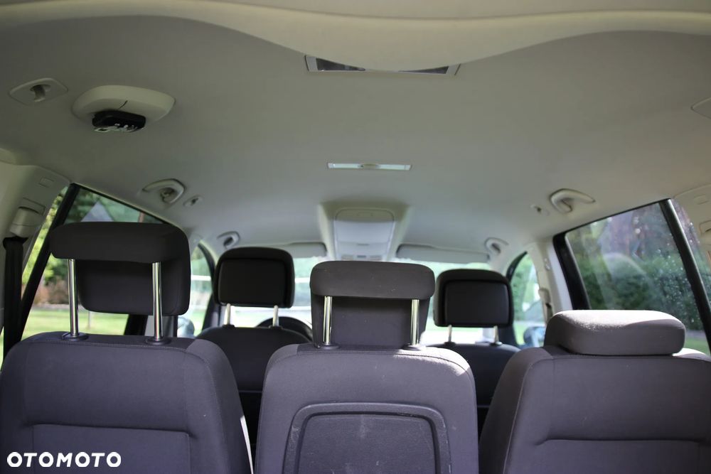 Volkswagen Touran 2.0 TDI DPF Highline DSG - 21