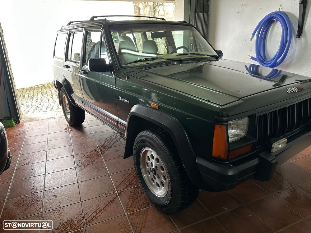 Jeep Cherokee - 5