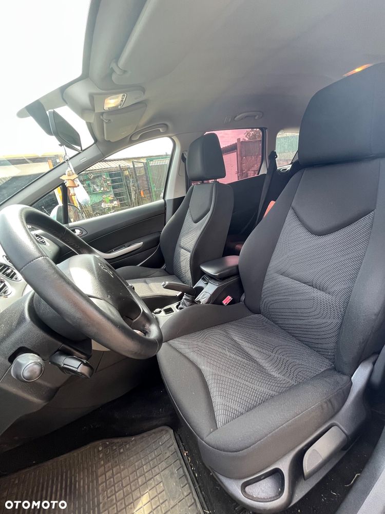 Peugeot 308 - 5