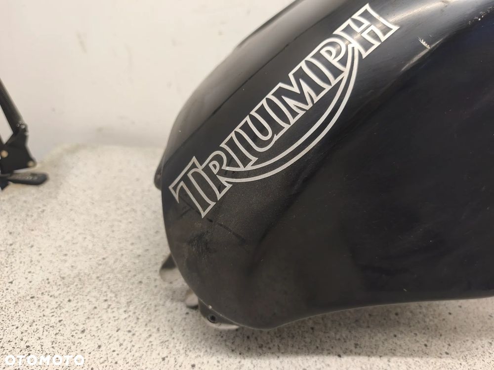 Bak, zbiornik paliwa Triumph Daytona 955i 955 - 13