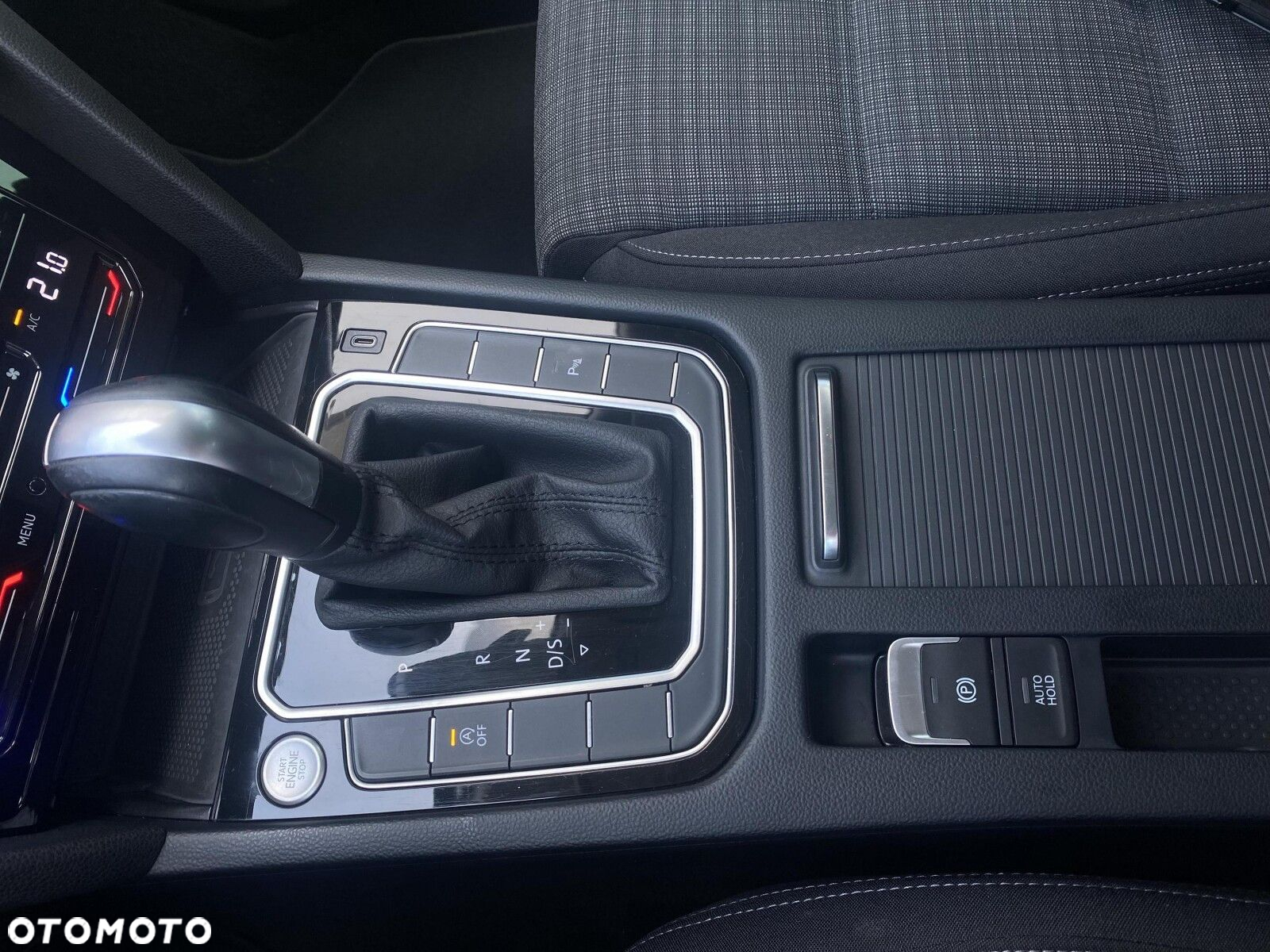 Volkswagen Passat 2.0 TDI EVO Business DSG - 18