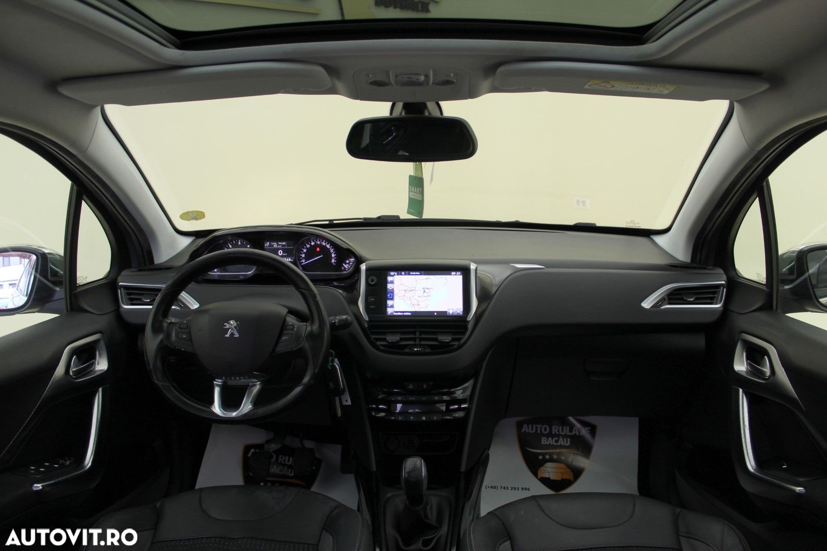 Peugeot 2008 - 8
