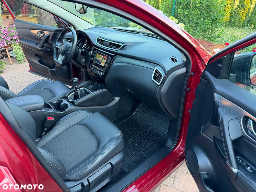Nissan Qashqai 1.3 DIG-T Tekna+ - 24