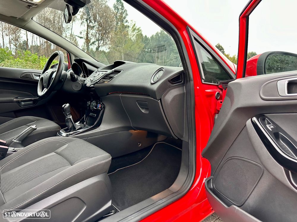 Ford Fiesta 1.0 Ti-VCT Titanium - 32