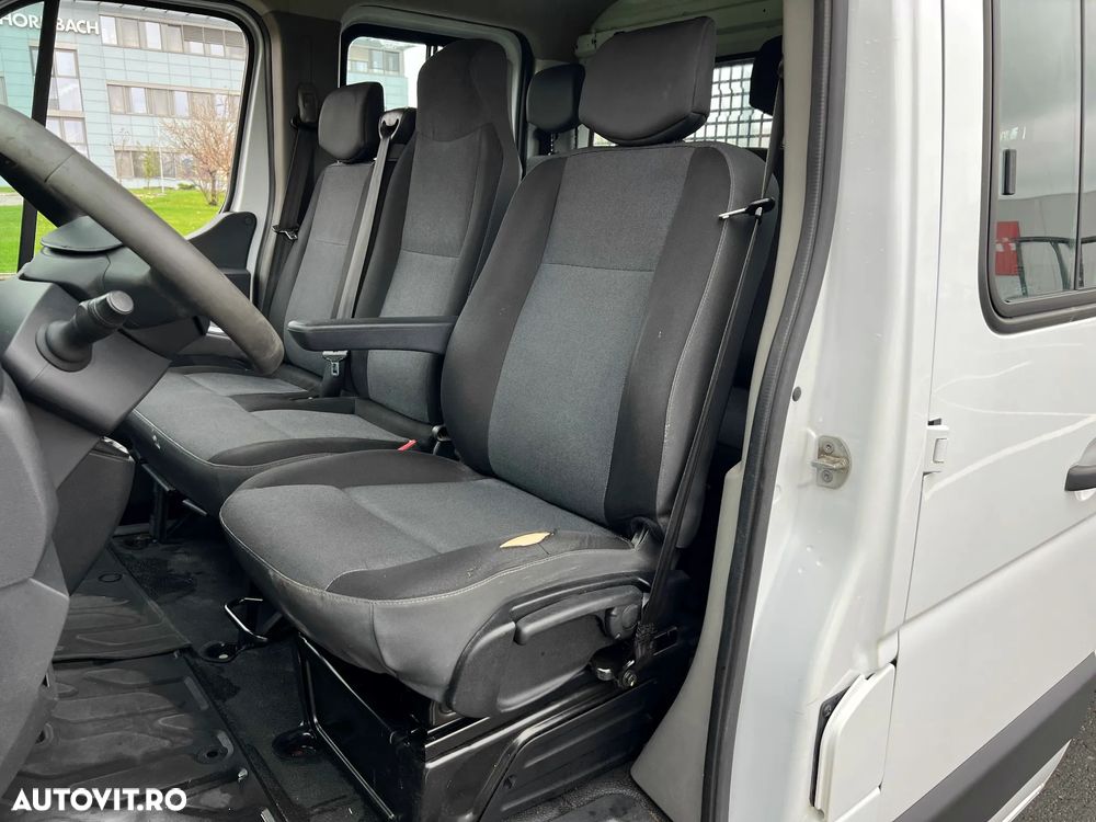 Renault Master Dubla Cabina 7 locuri - 8
