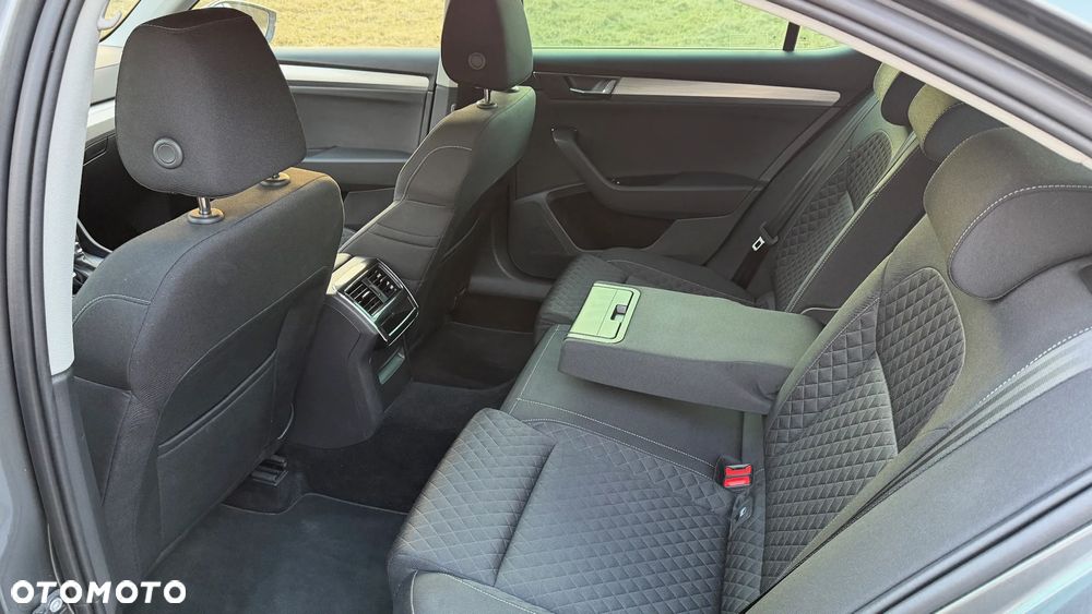 Skoda Superb 2.0 TDI DSG Ambition - 15