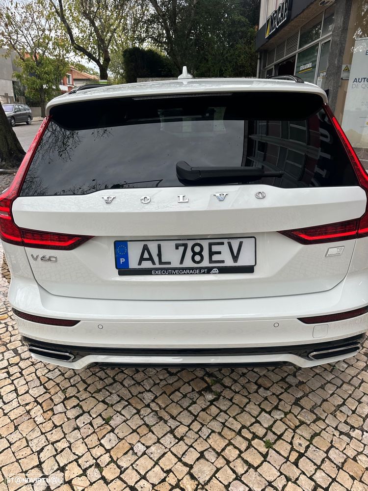 Volvo V60 2.0 T8 AWD TE R-Design - 8