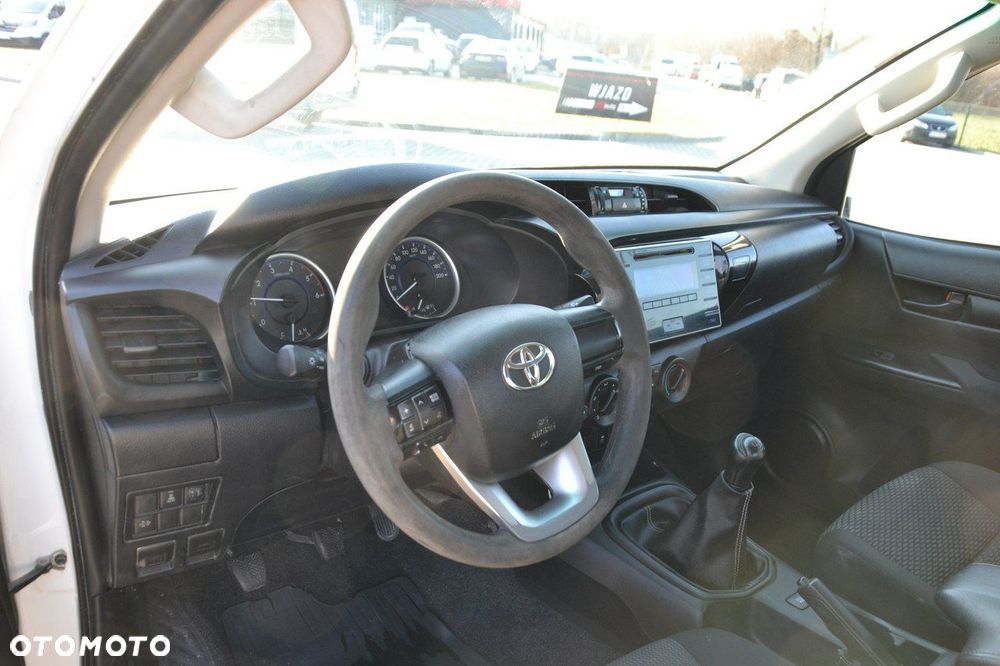 Toyota Hilux - 21
